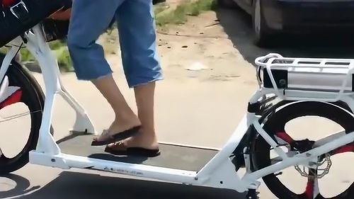 高科技產(chǎn)品電動車跑步機,隨時都可以跑步還能跑車,我還是第一次見