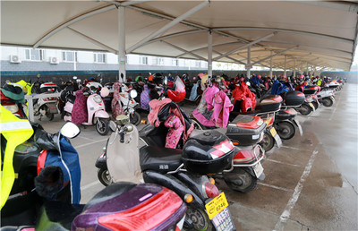 電動車上牌服務(wù)進企業(yè) 便捷高效的安全管理新舉措